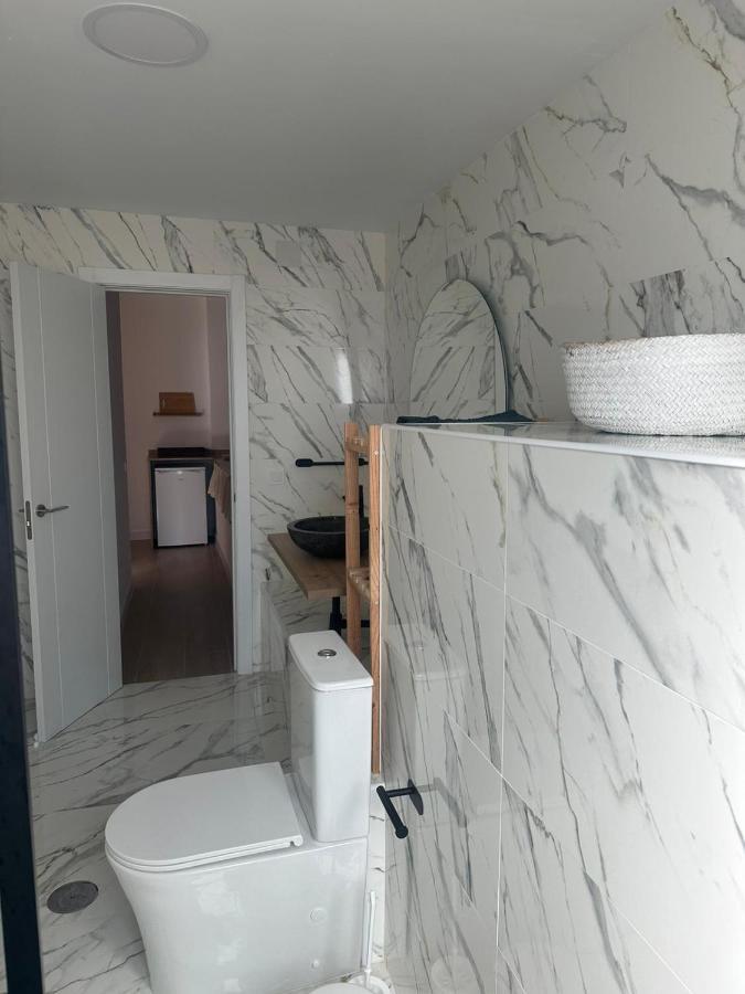 Apartamentos Buganvilla روكيتاس ذي مار المظهر الخارجي الصورة