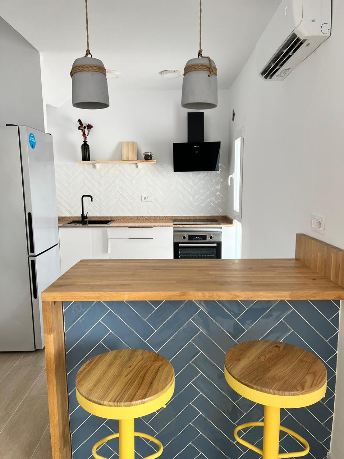Apartamentos Buganvilla روكيتاس ذي مار الغرفة الصورة